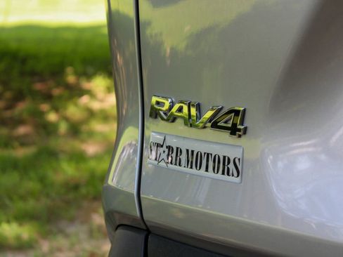 Used 2024 Toyota RAV4 XLE image 8
