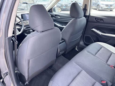 Used 2024 Nissan Altima 2.5 SV FWD image 19