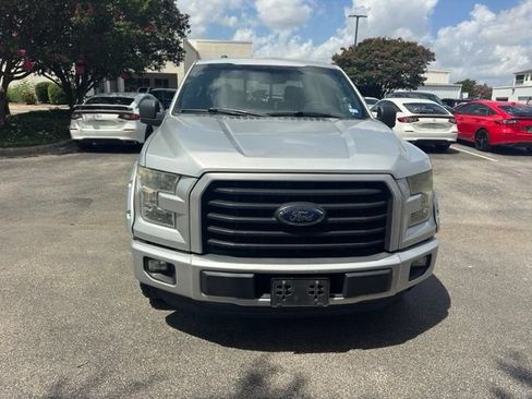 Used 2015 Ford F150 XLT w/ Equipment Group 302A Luxury RWD image 3