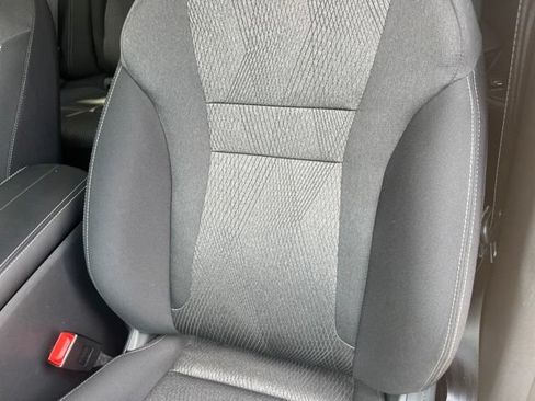 Used 2026 Nissan Rogue SV FWD image 9