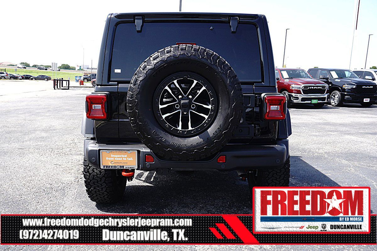 Used 2026 Jeep Wrangler Unlimited Rubicon AWD/4WD image 4