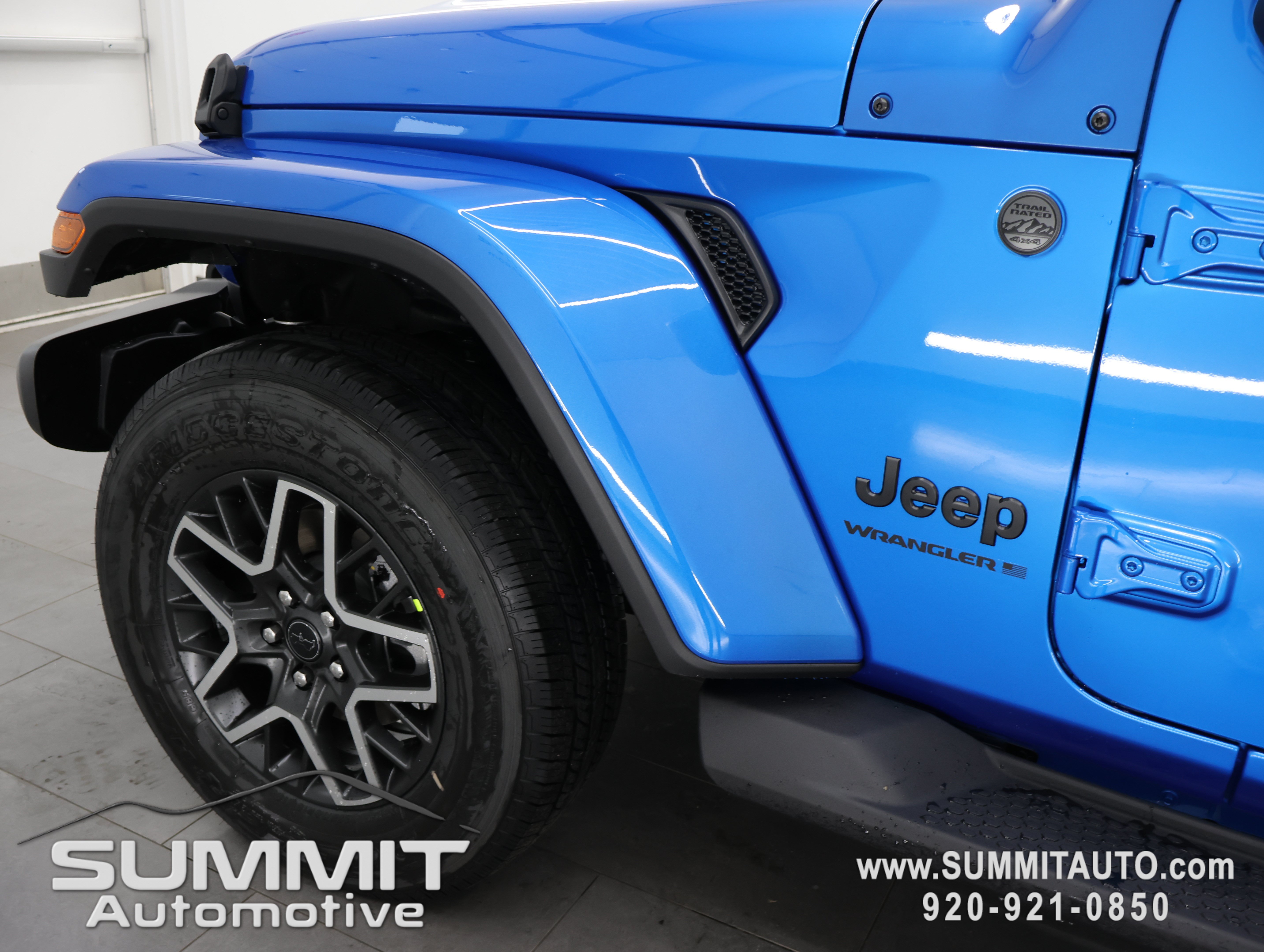 New 2027 Jeep Wrangler Unlimited Sahara AWD/4WD image 32