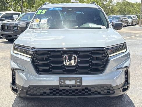 Certified 2023 Honda Pilot Sport image 9