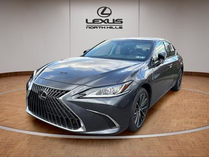 Certified 2023 Lexus ES 250 w/ Premium Package
