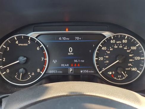 Used 2025 Nissan Altima 2.5 SV image 29