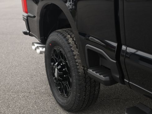 New 2026 Ford F250 Lariat w/ Black Appearance Package AWD/4WD image 6