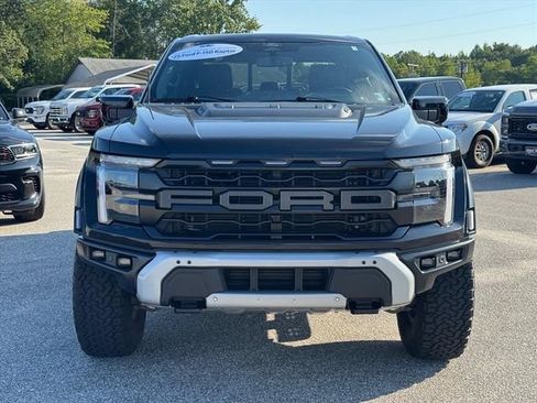Used 2025 Ford F150 Raptor AWD/4WD image 8