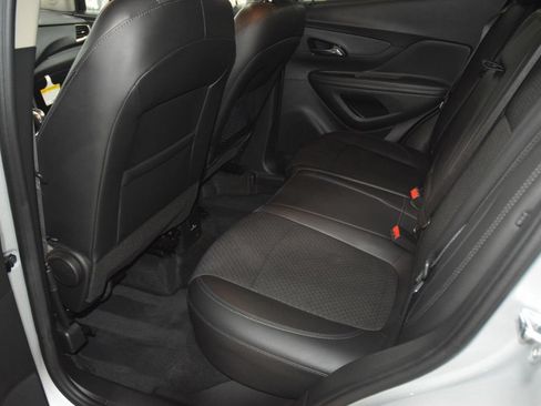 Used 2021 Buick Encore Preferred w/ Safety Package AWD/4WD image 38