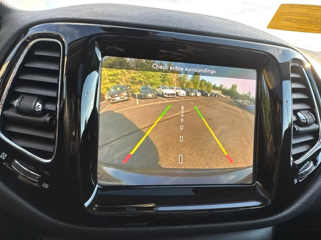 Used 2021 Jeep Compass Limited w/ Sun and Sound Group AWD/4WD image 16