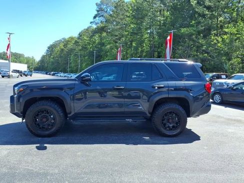Used 2026 Toyota 4Runner TRD Off-Road Premium AWD/4WD image 3