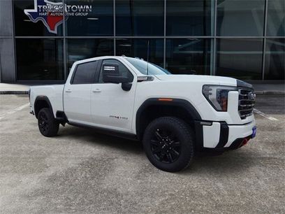New 2026 GMC Sierra 3500 AT4 w/ Technology Package