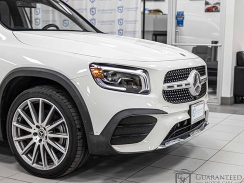 Used 2022 Mercedes-Benz GLB 250 4MATIC image 5