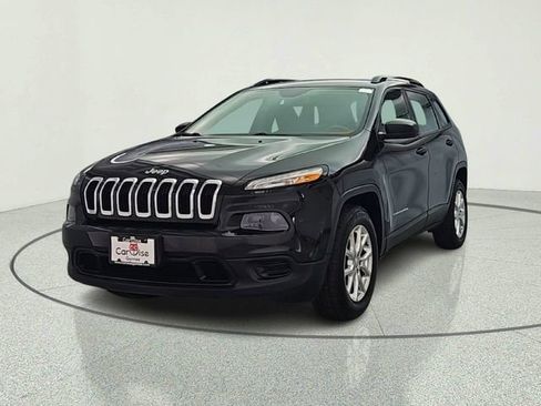 Used 2015 Jeep Cherokee Sport w/ Cold Weather Group AWD/4WD image 2