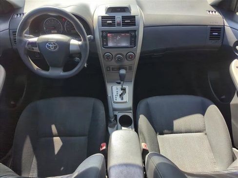 Used 2013 Toyota Corolla S image 16