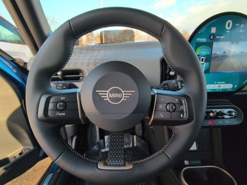 New 2026 MINI Cooper 4-Door Hardtop image 23