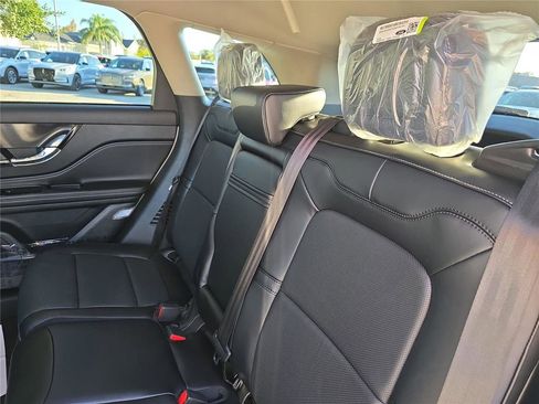 New 2026 Lincoln Corsair Reserve w/ Jet Appearance Package image 9