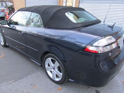 Used 2010 Saab 9-3 2.0T w/ Comfort Package image 3