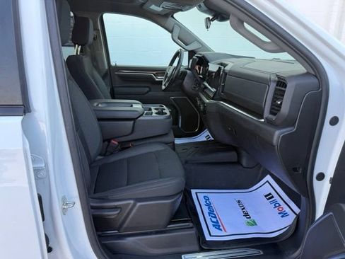 Certified 2024 Chevrolet Silverado 1500 RST AWD/4WD image 23