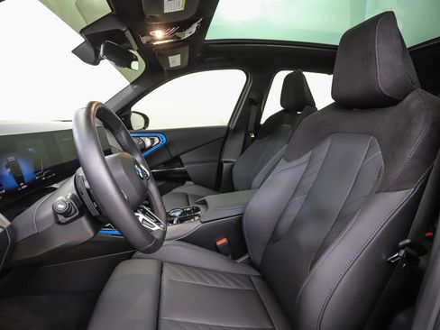Used 2026 BMW X3 xDrive30i w/ Premium Package AWD/4WD image 11