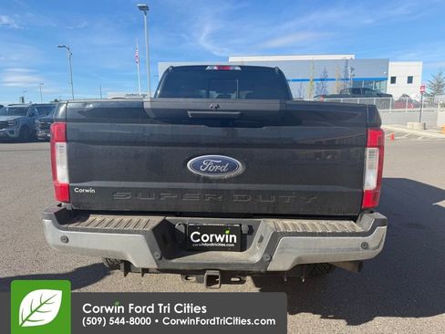 Used 2018 Ford F250 XLT w/ XLT Value Package image 9