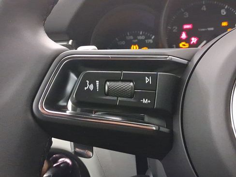 New 2026 Porsche Macan image 14