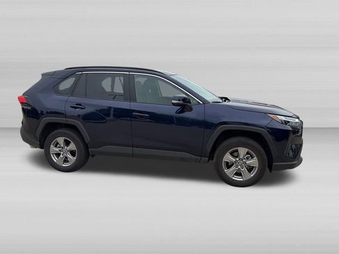 Used 2025 Toyota RAV4 XLE AWD/4WD image 3