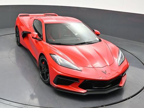 Used 2021 Chevrolet Corvette Stingray Premium Cpe w/ Z51 Performance Package image 20