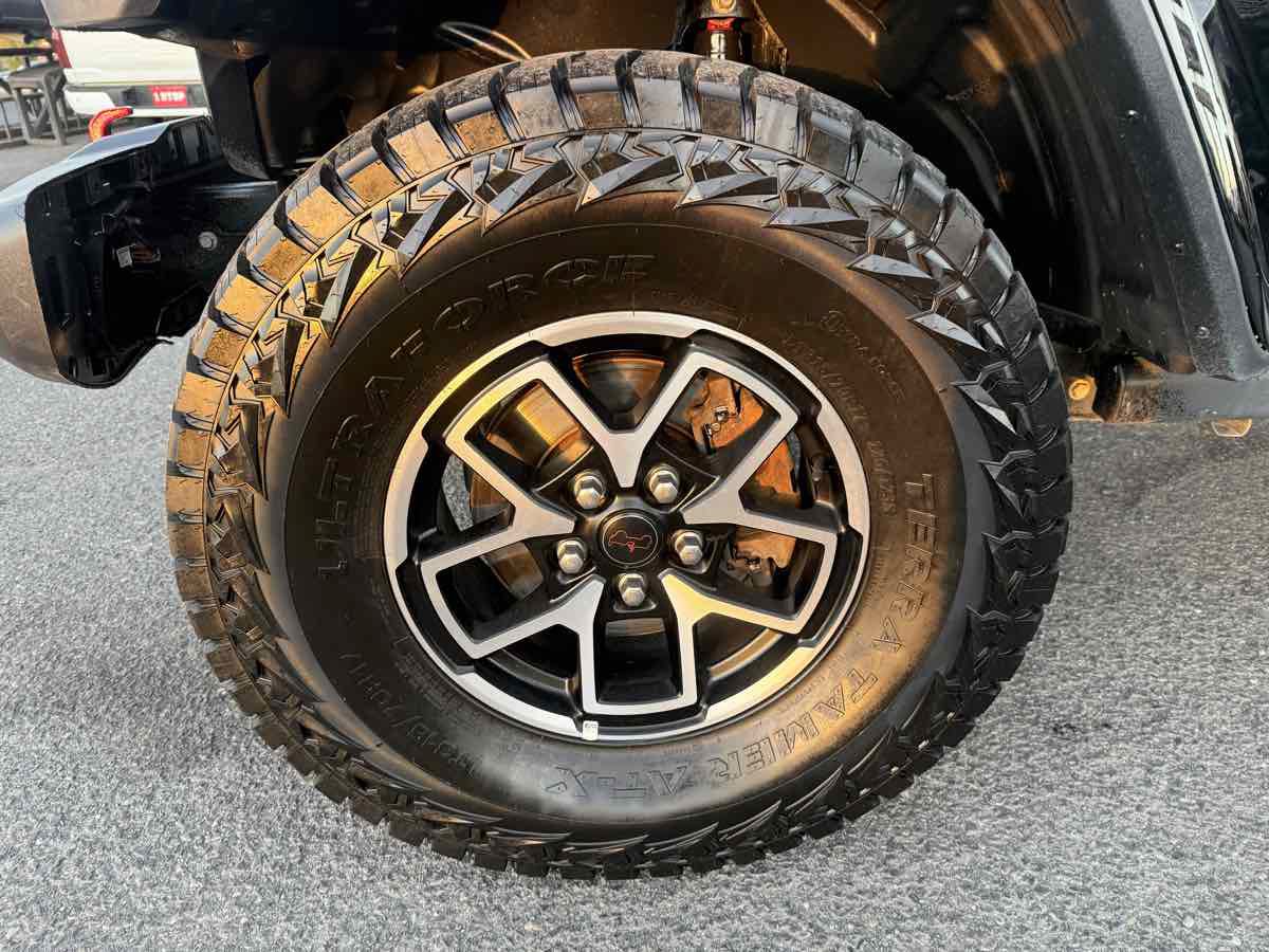 Used 2020 Jeep Gladiator Rubicon w/ Uconnect 4C Nav & Sound Group AWD/4WD image 8