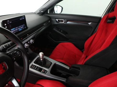 Used 2025 Honda Civic Type R image 19