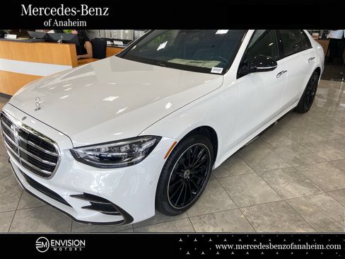 Used 2025 Mercedes-Benz S 580 4MATIC Sedan image 1