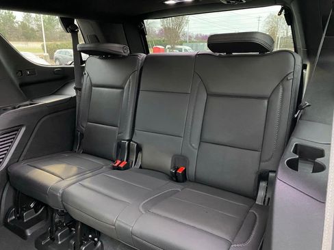 Used 2021 GMC Yukon Denali w/ Denali Premium Package image 24