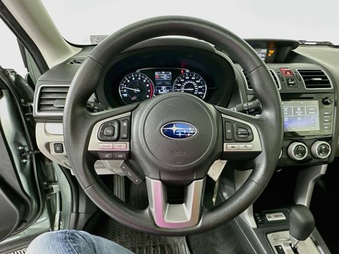 Used 2017 Subaru Forester 2.5i Premium AWD/4WD image 11