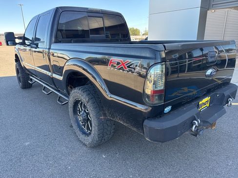 Used 2013 Ford F250 Lariat w/ FX4 Off Road Pkg image 9