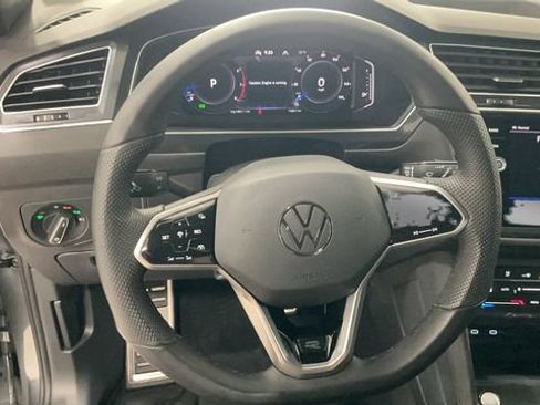 Used 2024 Volkswagen Tiguan SEL R-Line AWD/4WD image 21