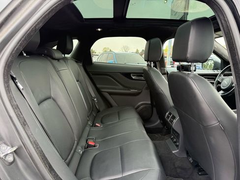 Used 2019 Jaguar F-PACE Premium AWD/4WD image 23