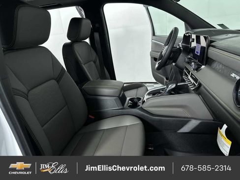 Certified 2026 Chevrolet Colorado ZR2 w/ Technology Package AWD/4WD image 27