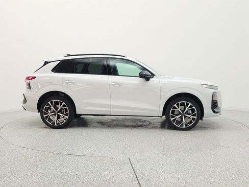 New 2026 Audi Q3 quattro 2.0T AWD/4WD image 4