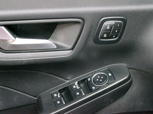 Used 2025 Ford Escape Platinum AWD/4WD image 18