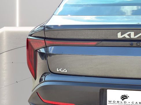 Certified 2025 Kia K4 EX image 29