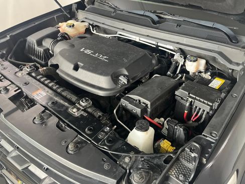 Used 2022 Chevrolet Colorado LT AWD/4WD image 11