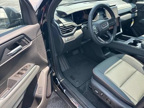 New 2026 GMC Acadia AT4 w/ Luxury Package AWD/4WD image 19