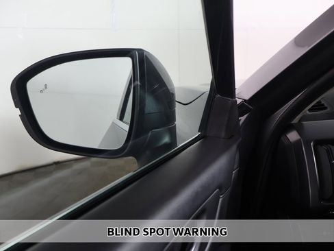 Used 2024 Nissan Pathfinder SL w/ SL Premium Package image 6