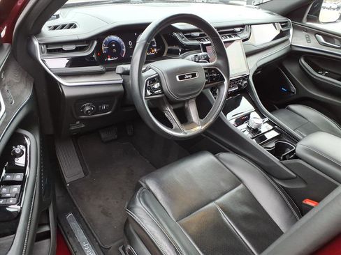 Used 2022 Jeep Grand Cherokee Overland w/ Luxury Tech Group IV image 14