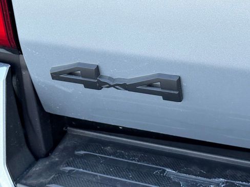 New 2025 Toyota Tacoma SR5 image 12