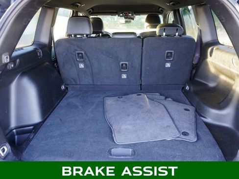 Used 2023 Jeep Grand Cherokee Altitude image 5