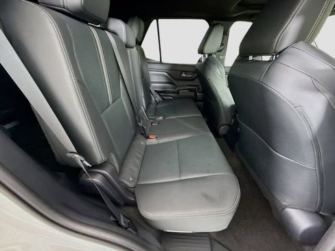Certified 2025 Toyota 4Runner Limited w/ Tow Technology Package AWD/4WD image 30