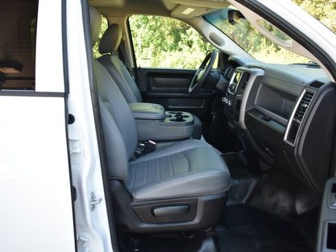 Used 2019 RAM 1500 Tradesman w/ Chrome Appearance Group image 16