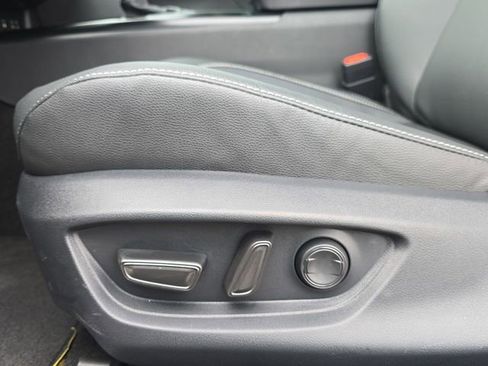 Certified 2025 Toyota Camry SE image 28