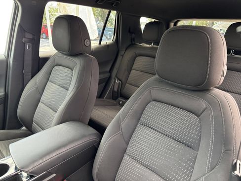 Used 2025 Chevrolet Equinox LT FWD image 36