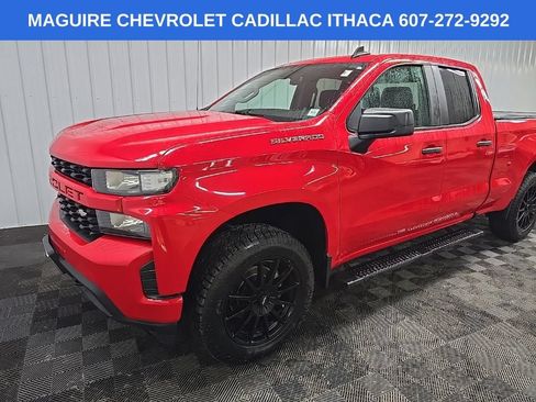 Used 2019 Chevrolet Silverado 1500 Custom w/ Custom Value Package AWD/4WD image 8